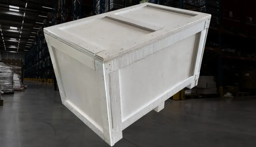 A single Millwood hinged crate.