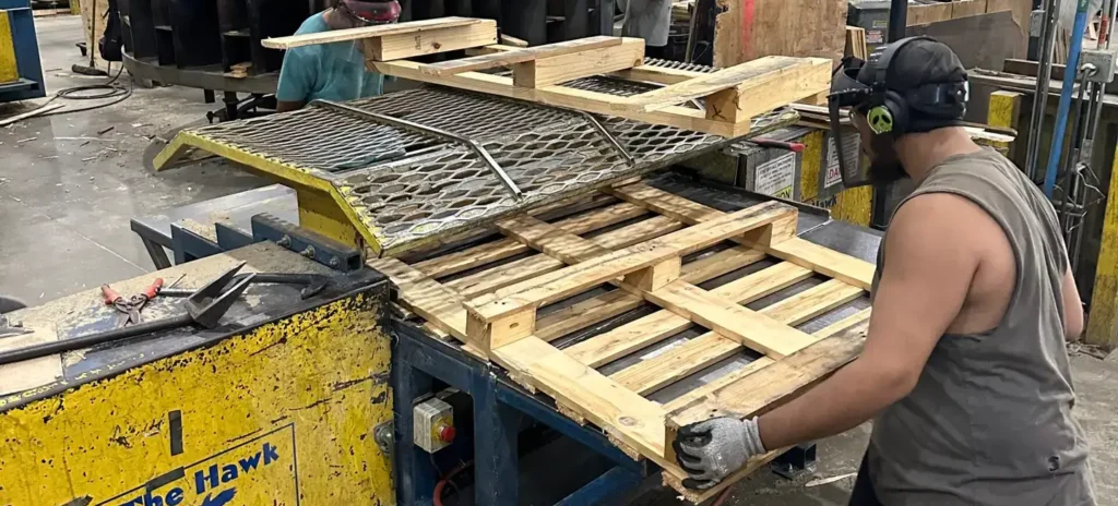 Millwood Pallet Recycling Plant, The Hawk, Pallet machine 1
