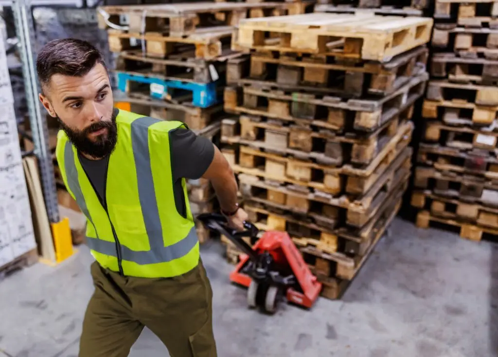 Millwood pallets return and repair