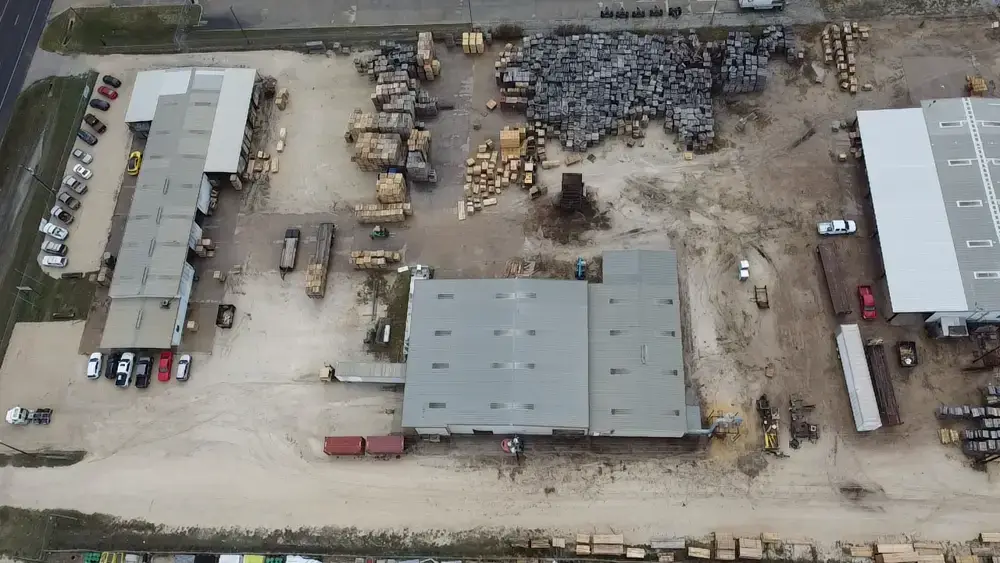 An image of millwood full service pallet manufacturing facility at Waco Texas