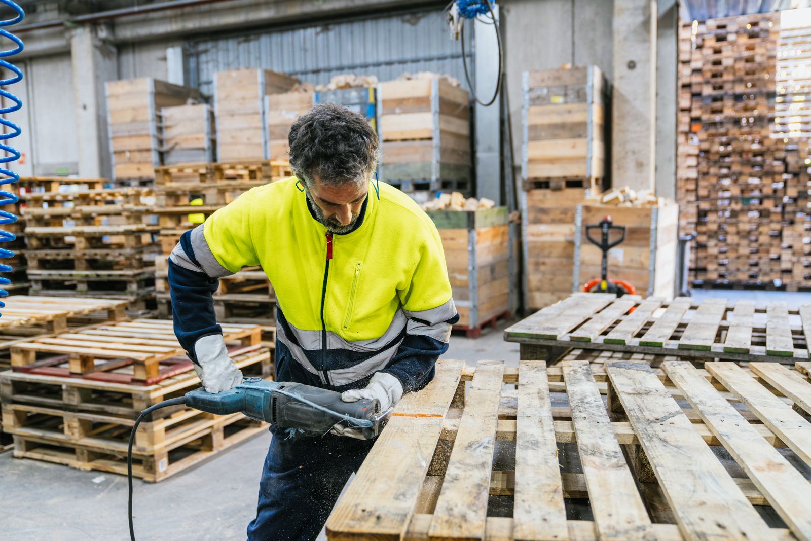 From Waste to Reuse: How One Customer’s Challenge Shaped Millwood’s Approach to Recycled Pallets