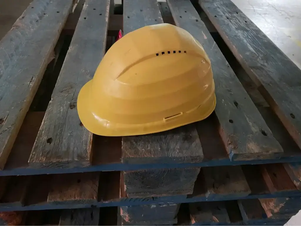  Following pallet safety tips such as wearing the right safety gear is crucial. 